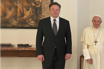 Elon Musk: Elon Musk and Pope Francis have surprise meeting at the Vatican