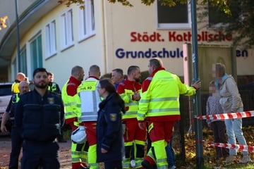 Gasaustritt an Schule: Drei Kinder unter den Verletzten