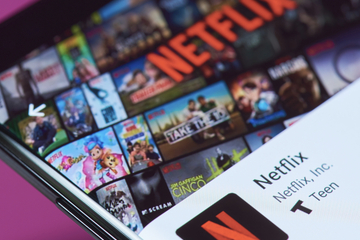 Netflix, Amazon Prime und Co: So könnt Ihr beim Streamen Geld sparen!