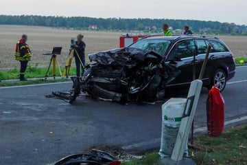 Tödlicher Unfall in Ostsachsen: Fahrerin stirbt bei Frontal-Crash