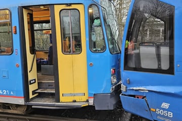 Straßenbahn knallt auf Straßenbahn: Zahlreiche Verletzte in Kassel!