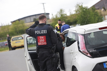 "Reichsbürger"-Treffen in Thüringen: Polizei führt Kontrollen durch