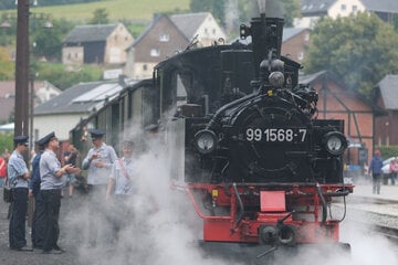 Sachsens Schmalspurbahnen starten mit Dampf in die Saison