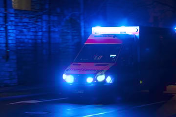 Fahranfänger gerät in Gegenverkehr: Zwei Schwerverletzte