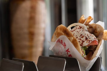 Soße und Salat aus Mülleimern: Hygienemängel in Dönerladen in Ulm festgestellt