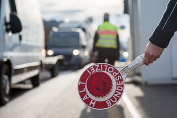 Dreifach-Zugriff an der Grenze: Bundespolizei schnappt gesuchte Straftäter