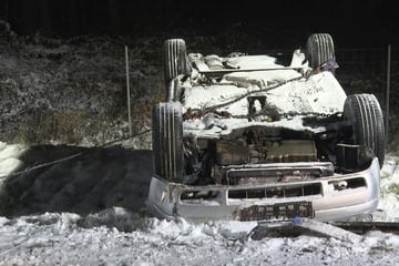 Unfall A7: Wintereinbruch im Norden! Glätte und Schnee führen zu zahlreichen Unfällen