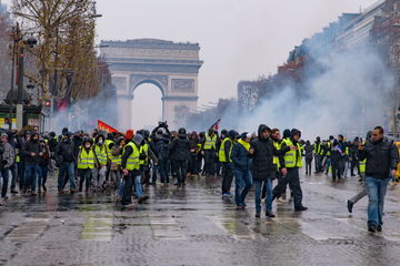 Bis 64 arbeiten? Franzosen wollen gegen Rentenreform streiken