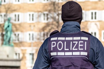 Aggressiver Trunkenbold greift zum Dolch: Polizei reagiert blitzschnell