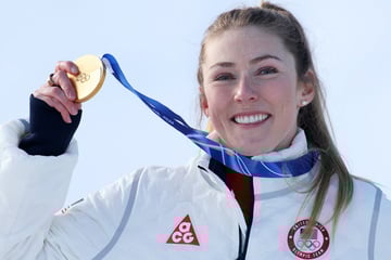 Winter Olympics: Mikaela Shiffrin finally strikes gold as China wins first title