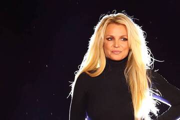 Britney Spears hits back at haters for "judging" her messy mansion
