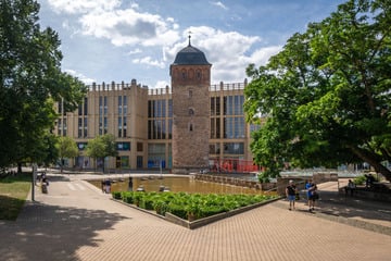 Chemnitz: Wiederholungstäter nach Taschendiebstahl im Chemnitzer Stadthallenpark geschnappt