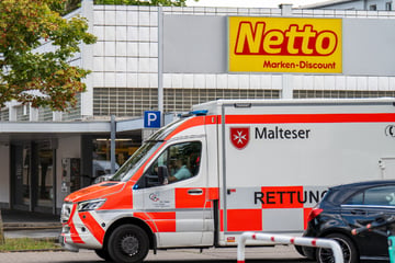 Messerattacke: Streit in Netto-Filiale eskaliert: Mann zückt Messer und verletzt zwei Personen