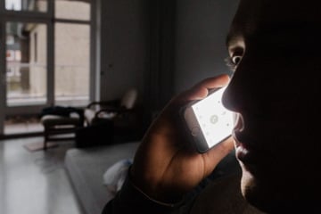 Rentner brutal ausgebeutet: Betrüger ergaunern 100.000 Euro