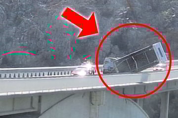 Deutsche Familie erlebt Horror bei Urlaubsanreise: Vater droht mit Wohnwagen abzustürzen