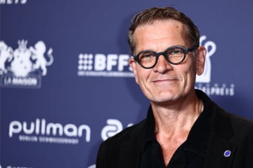 Bond-Bösewicht ist Opa! Götz Otto freut sich über erstes Enkelkind