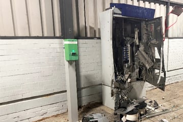 Hoher Schaden nach Automatensprengung: Polizei sucht nach Zeugen