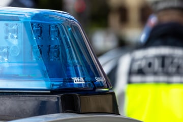 Nackter Mann sorgt für Polizeieinsatz, rastet in Klinik aus