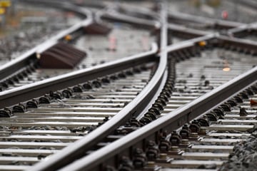 Achtung! Arbeiten kurzfristig nötig: Bahnverkehr bei Fulda ausgebremst