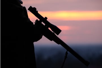 Jäger schießt auf Schatzsucher und verletzt ihn schwer