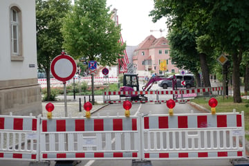 Straße vor Oberschule in Pirna abgesackt!