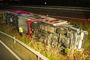 Unfall A14: Einsatz am Schkeuditzer Kreuz: Betrunkener Lkw-Fahrer verliert die Kontrolle