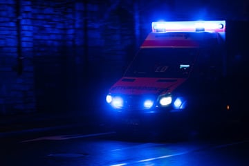 Krankenwagen gerufen und Messer gezückt: Patient ersticht mutmaßlich Rettungssanitäter!