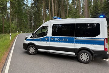 Suchaktion im Erzgebirge: Polizei fahndet nach vermisster Person aus Bayern