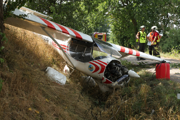 Flugzeugabsturz in der Nähe von Dresden: Pilot legt Bruchlandung hin