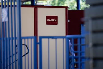 Sexuelle Belästigung im Freibad Gelnhausen: Zwei Männer (18, 28) angeklagt