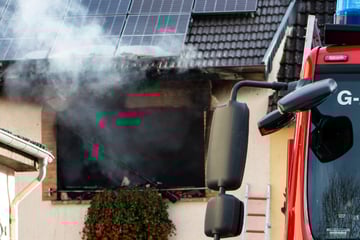 Reanimation gescheitert: Zwei Tote bei Wohnhaus-Brand