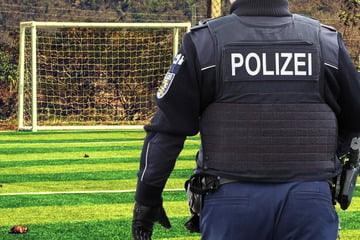 Tumult bei Fußballspiel: 19-jähriger Spieler bewusstlos geschlagen!