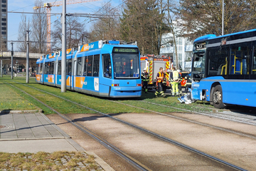 Bus und Tram rauschen in München ineinander: Sechs Menschen verletzt