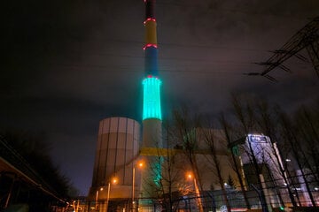 Chemnitz: Chemnitz: Deshalb leuchtet die Esse heute nur in einer Farbe