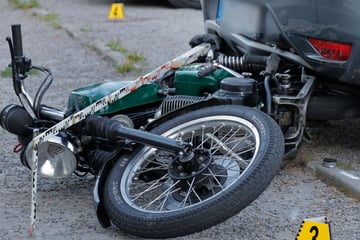 Schwerer Motorrad-Unfall in Chemnitz: Jugendlicher (17) im Krankenhaus
