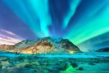 Today's horoscope: Free daily horoscope for Sunday, November 9, 2025