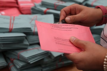 Demokratie unter Druck: Kommunen benötigen Hilfe bei vorgezogener Bundestagswahl