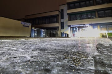 Glättegefahr: Präsenzpflicht an Brandenburger Schulen am Dienstag ausgesetzt