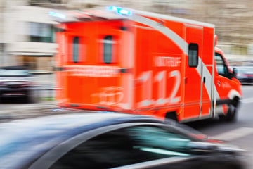 Unfall-Drama in NRW: Beifahrer (32) stirbt, Autofahrer überlebt schwer verletzt