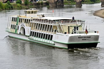 Dresden: Alles muss raus! Dampfer "August der Starke" wird umgebaut