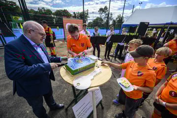 Chemnitz: Chemnitz: Neuer Hockey-Platz ist eine echte Seltenheit