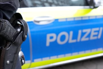 Dresden: Einsatz in der Neustadt: Polizei stoppt Messer-Angreifer und schnappt Handy-Dieb