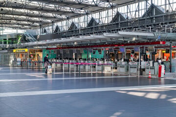 Dresden: Dresdner Flughafen kündigt an: Dieses beliebte Reiseziel kommt zurück