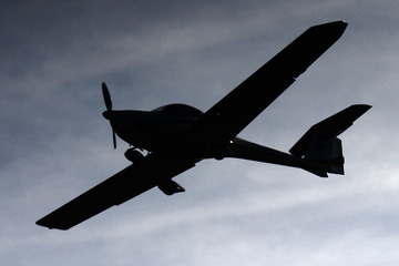 Ultraleichtflugzeug stürzt bei Landung ab: Pilot in Lebensgefahr