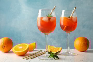Aperol Spritz Rezept: Mixe Dir den spritzigen Aperitif aus Italien