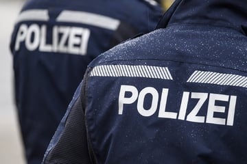 Mit Benzin erwischt: Polizei vereitelt mutmaßlichen Brandanschlag auf Haus und Autos