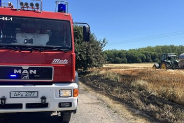 Feuerwehr rückt an: Wollte ein Jugendlicher ein Feld anzünden?