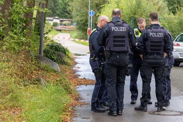 Messerattacke: Mordkommission ermittelt: Messer-Opfer nach Not-OP in kritischem Zustand