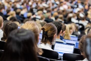 Abi in NRW: Nur wenige zieht es zum Studium in ein anderes Bundesland