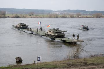 Ukraine-Krieg: Nato-Truppen überqueren Weichsel